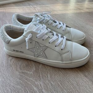 Vintage Havana Dayna Lace Up  Womens White Sneakers Shoes DAYNA Size 8.5